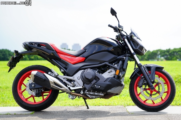 實用取向科技街車 2017 HONDA NC750S DCT