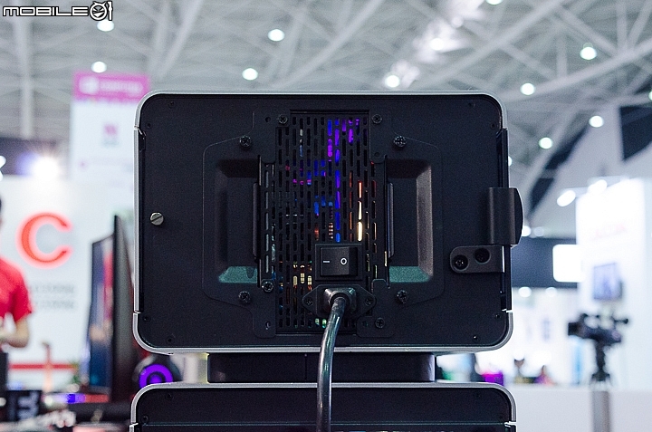 打破框架再現經典 曜越Thermaltake LEVEL 20機殼發表