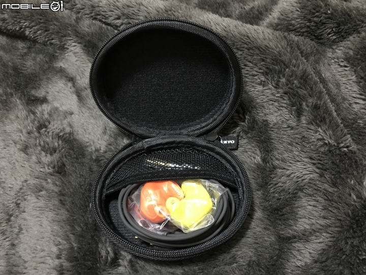 Onkyo IE-C2 客製化耳機,經過四星期等待已經收到,6/10新增圖片