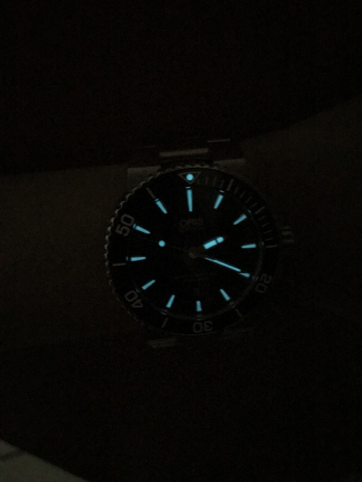 ［開箱］小小開箱文 oris aquis 時間之海 43mm