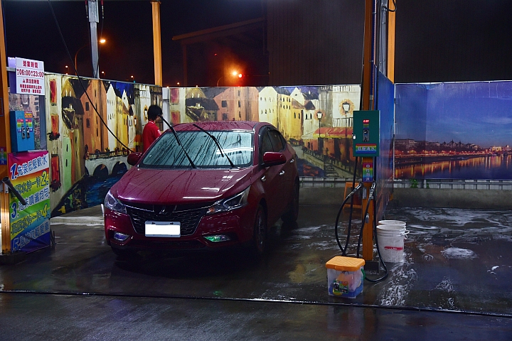 Luxgen S3上市週年慶，相約洗車趴！