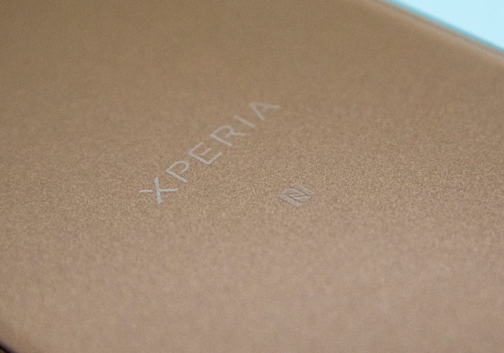 [粉美開箱]SONY Xperia XZ Premium戀夏新色初體驗