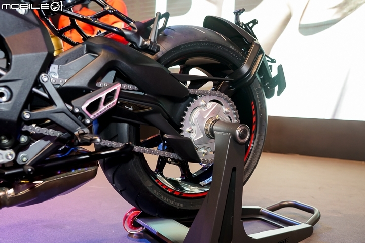 [採訪]現役國際賽車手登台 2017 MV Agusta REPARTO CORSA 四車系賽道發表！