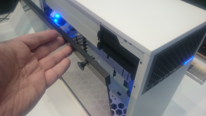 [心得] Computex 2017 - IN WIN(迎廣)