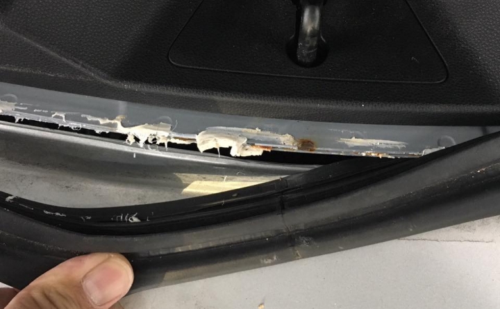 Mazda 5 尾門門框生鏽問題（Fram FB All new mazda 5 Club)