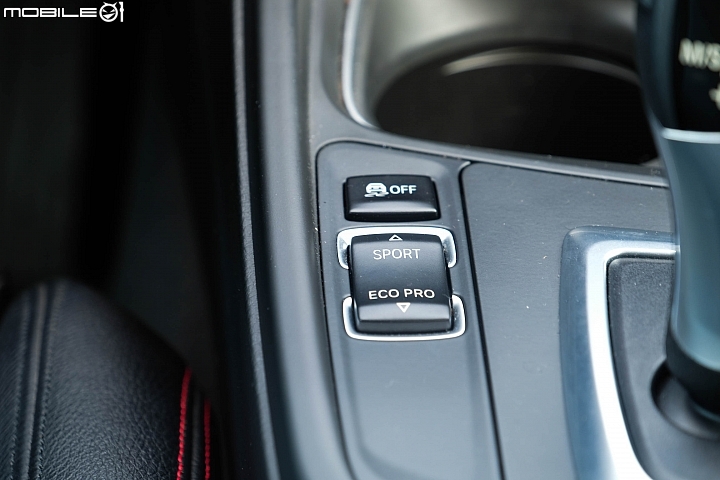 BMW 328I Sport-line 遲來的美照＋ 買外匯車心得文～
