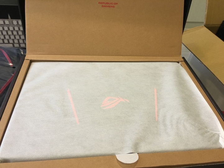[開箱]ASUS ROG GL553VE電競筆電開箱文
