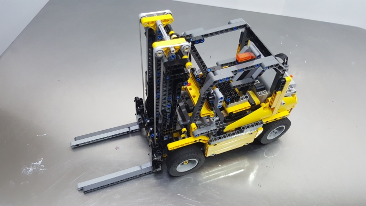 lego 堆高機