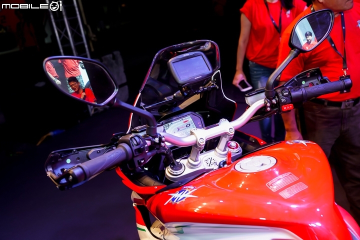 [採訪]現役國際賽車手登台 2017 MV Agusta REPARTO CORSA 四車系賽道發表！