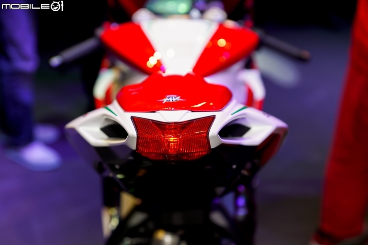[採訪]現役國際賽車手登台 2017 MV Agusta REPARTO CORSA 四車系賽道發表！