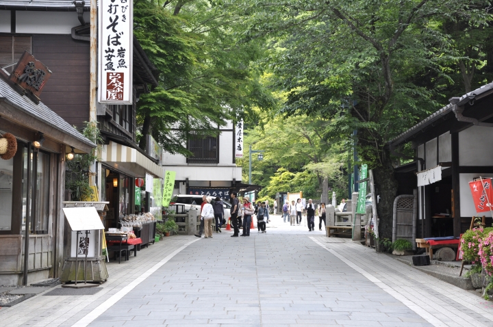 想要GET高尾山登山的紀念伴手禮！