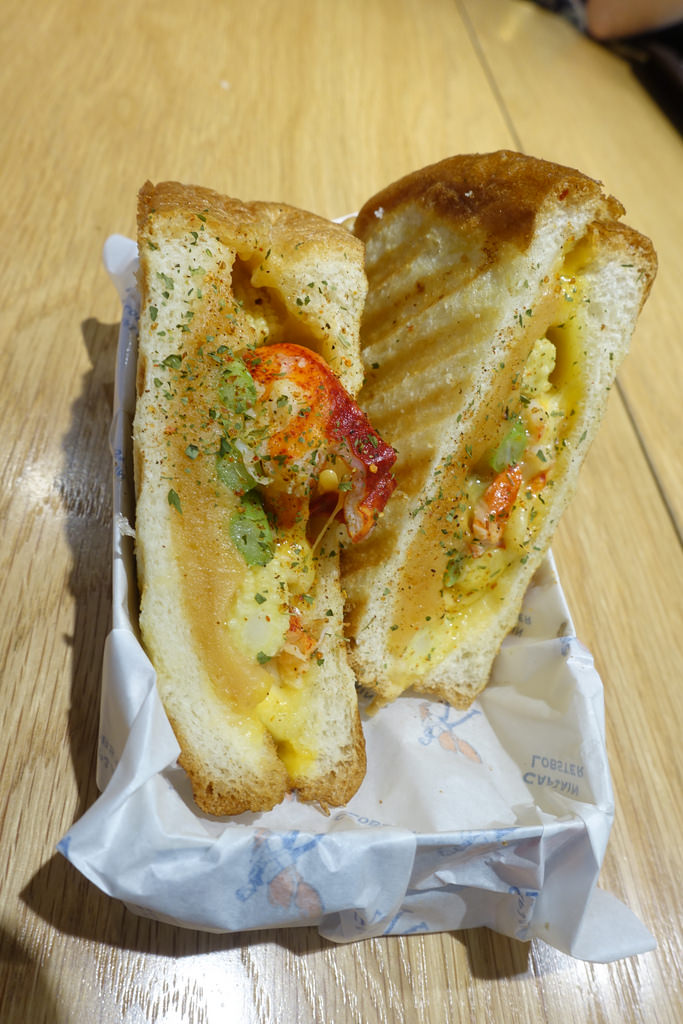 【食記】 捷運市政府站/信義區美食。Captain Lobster龍蝦堡(信義新光三越A11)