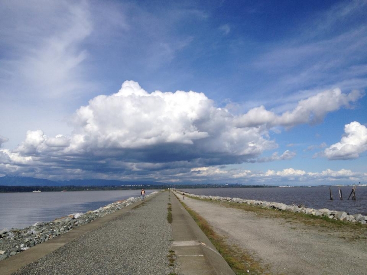 [景點] Iona Jetty，從Iona島長驅直入喬治亞海峽！(加拿大卑詩省溫哥華)