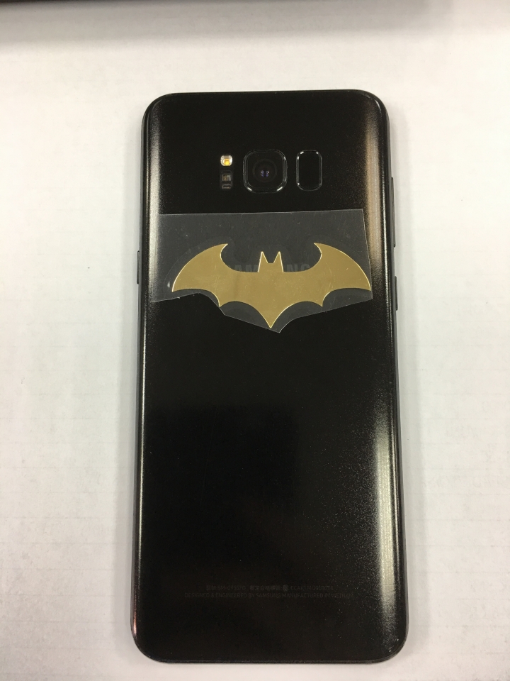 S8+ 弄了一些金屬貼紙 大家幫忙看下 哪個好看 可以搭漫威主題