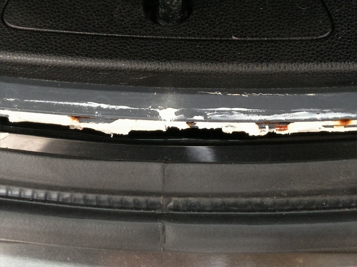 Mazda 5 尾門門框生鏽問題（Fram FB All new mazda 5 Club)