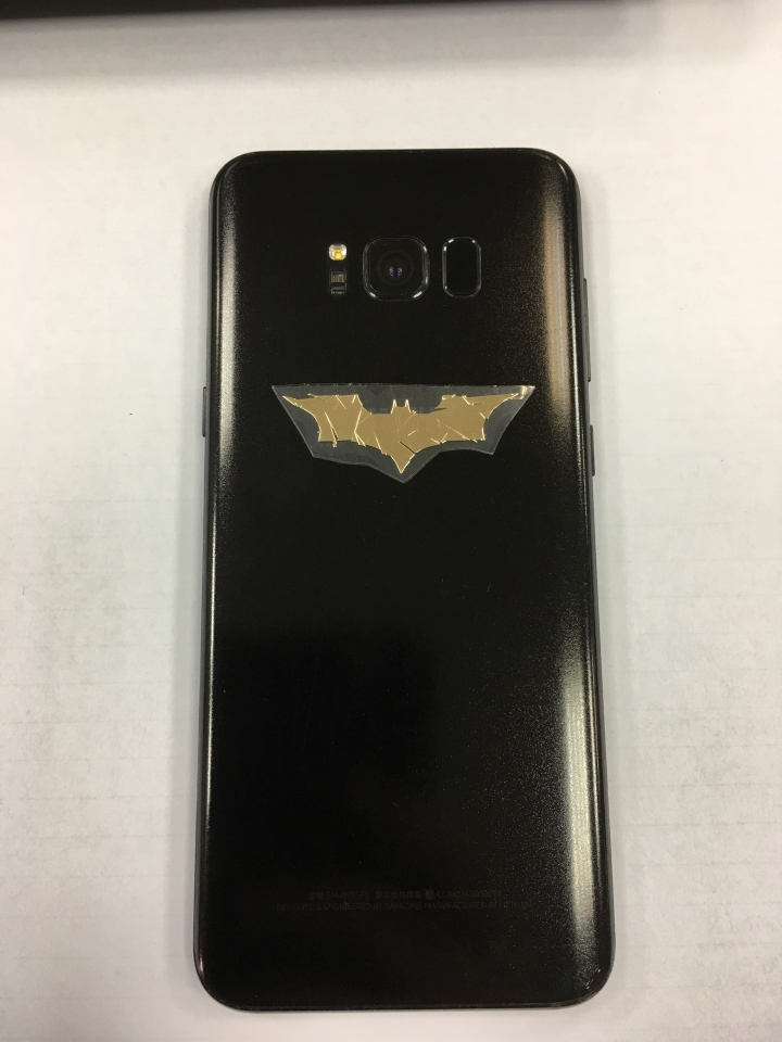 S8+ 弄了一些金屬貼紙 大家幫忙看下 哪個好看 可以搭漫威主題