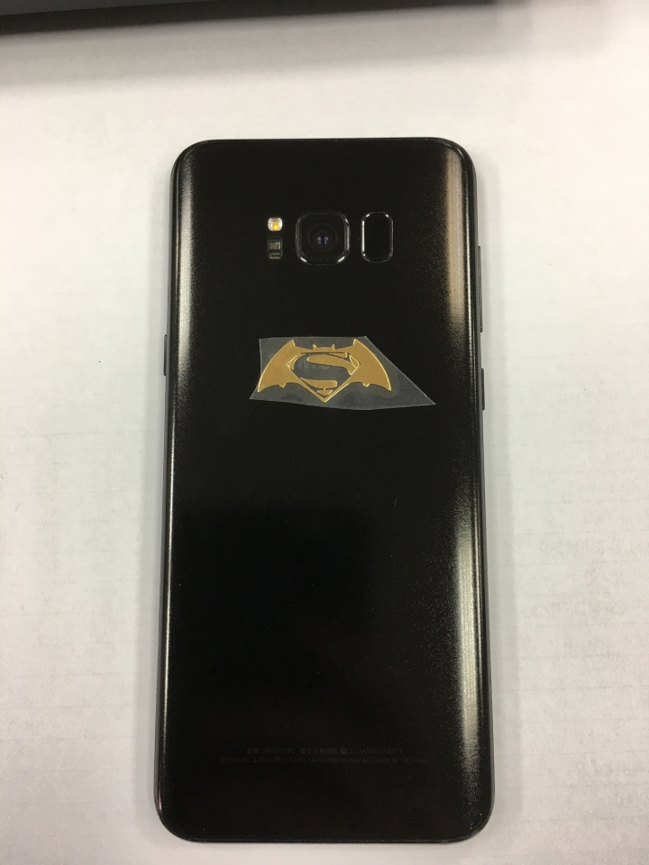 S8+ 弄了一些金屬貼紙 大家幫忙看下 哪個好看 可以搭漫威主題