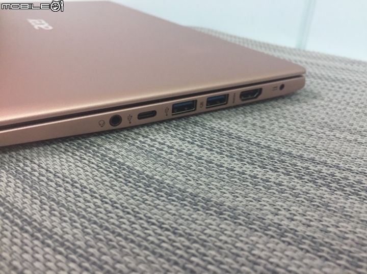 [簡易心得] ACER 新版 Swift 1 (SF113-31-C380) 粉色