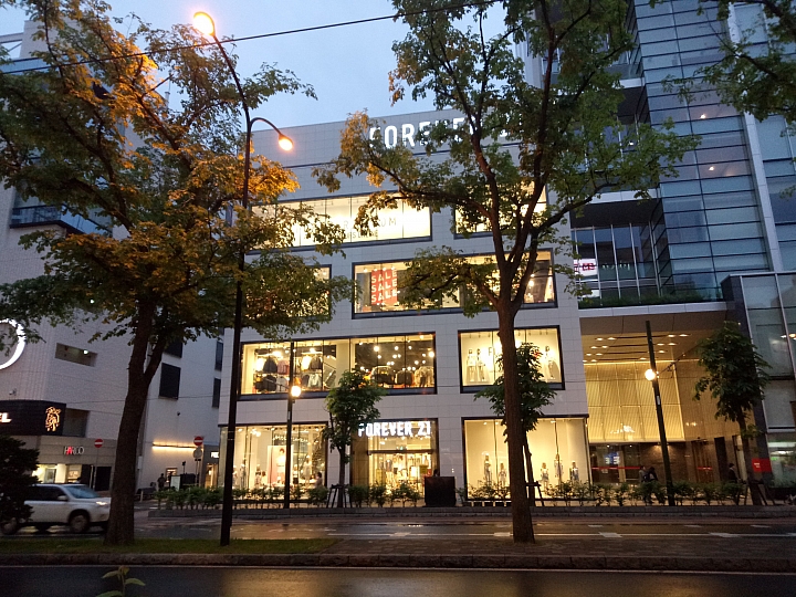OPPO A77 三卡槽獨立 自拍美顏機試用