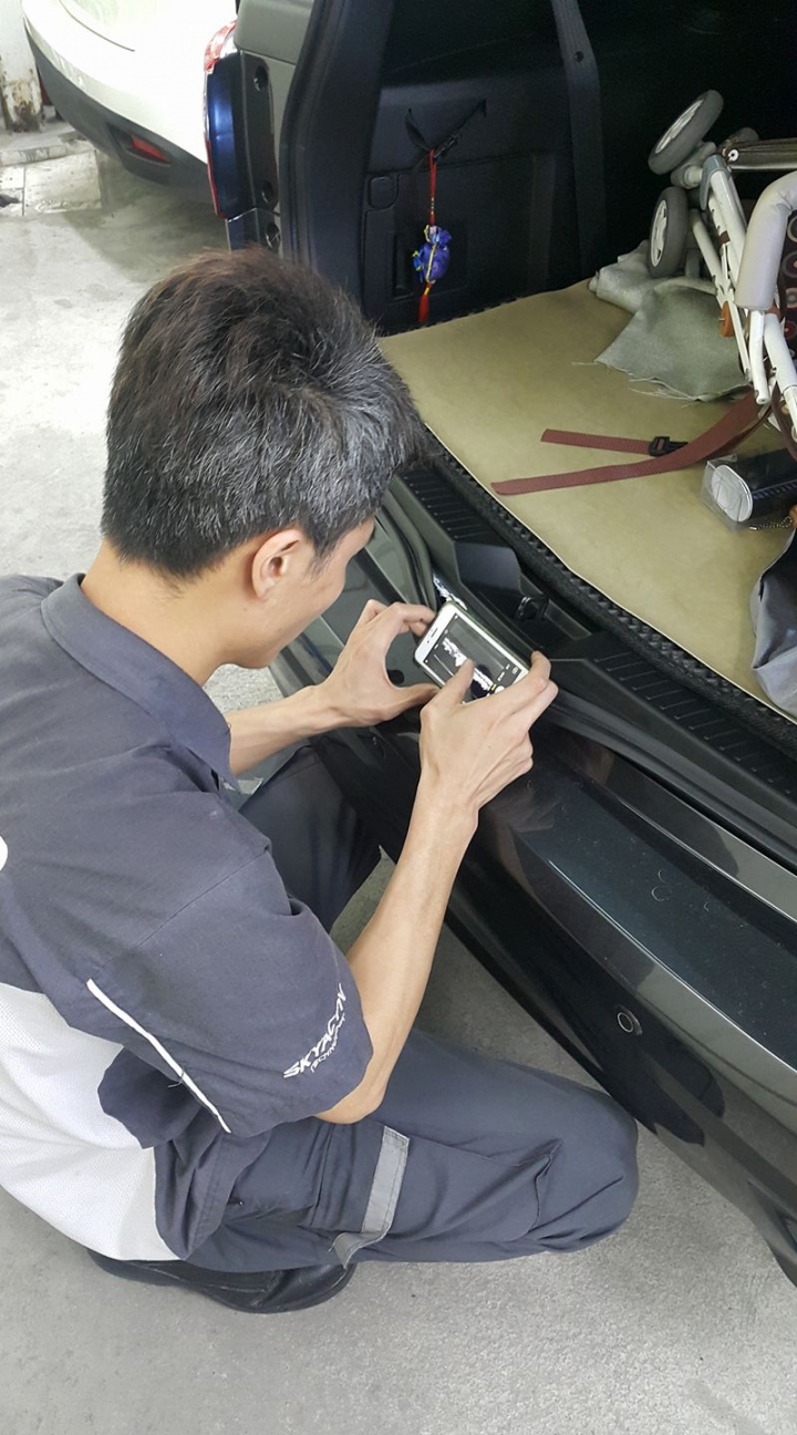 Mazda 5 尾門門框生鏽問題（Fram FB All new mazda 5 Club)
