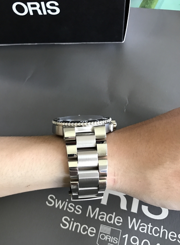 ［開箱］小小開箱文 oris aquis 時間之海 43mm