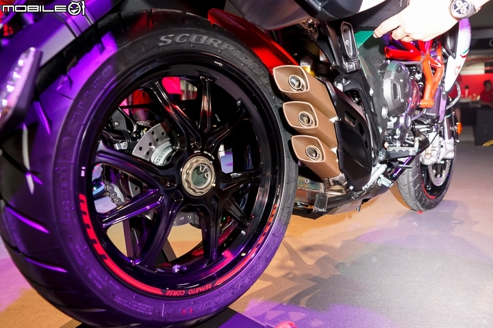 [採訪]現役國際賽車手登台 2017 MV Agusta REPARTO CORSA 四車系賽道發表！