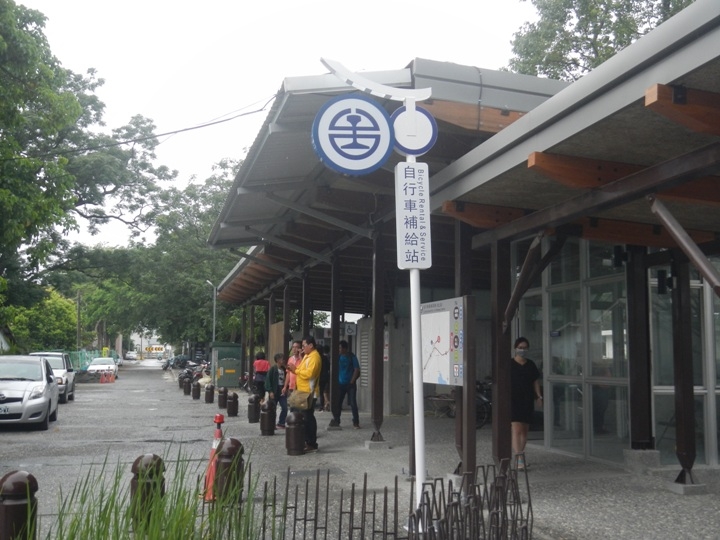 騎 上 一 個 人 的 池 上 天 堂 之 路