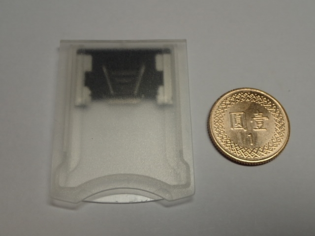 請問這個連接器的用途(已解答-MMC外加為SD大小延長器)