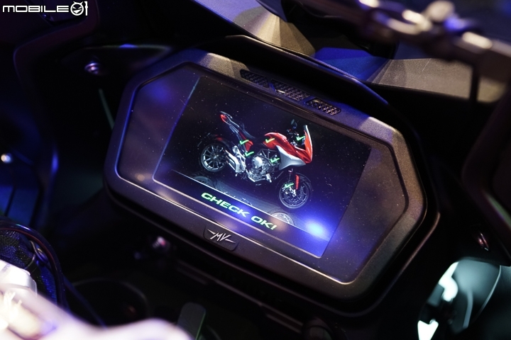 [採訪]現役國際賽車手登台 2017 MV Agusta REPARTO CORSA 四車系賽道發表！