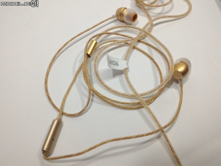 UiiSii HM7 香水線材線控入耳式耳機 使用心得分享