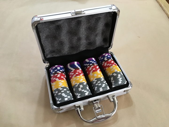 [開箱]打麻將用ABS籌碼+鋁箱(深度介紹)