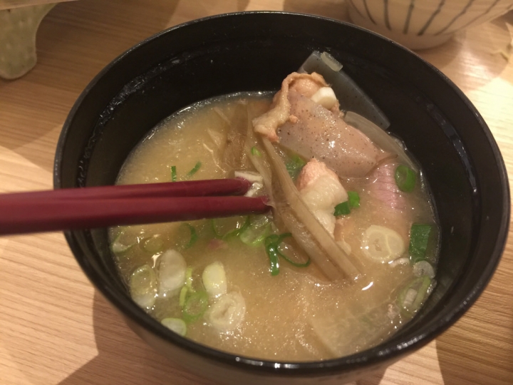 【食記】板橋大遠百。伊勢路-勝勢日式豬排~極黑黑豚里肌豬排好嫩好好吃喔
