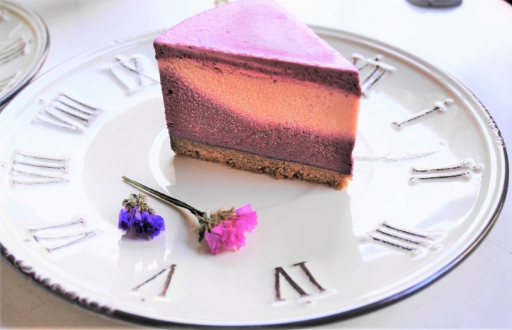 【台北芝山站 | 甜點】美味重乳酪佐乾燥花的美好夢境✡小夢境。Little Dream Cafe'