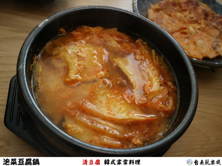 【食記】台南永康 | 2人呷飽飽銅盤烤肉套餐【清豆腐】韓式家常料理 | 銅盤烤肉 | 泡菜豆腐鍋 | 泡菜海鮮煎餅 | 海苔飯 | 辣炒年糕 | 蝦醬高麗菜 | 石鍋拌飯