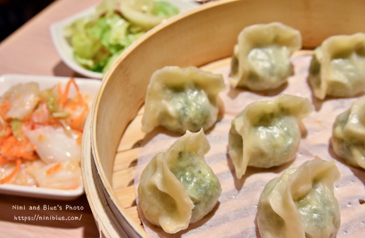 【台中大遠百】朱記餡餅粥 台中店，招牌爆漿餡餅、捲餅、小米粥、蒸餃等北方麵食，還有台中限定餐點，大遠百美食街餐廳推薦
