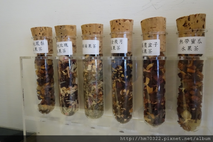 『新北食記』-板橋民生路二段．Oyami Cafe /  板橋美食 / 下午茶 / 義大利麵  / 鬆餅 / 捷運 / 新埔站