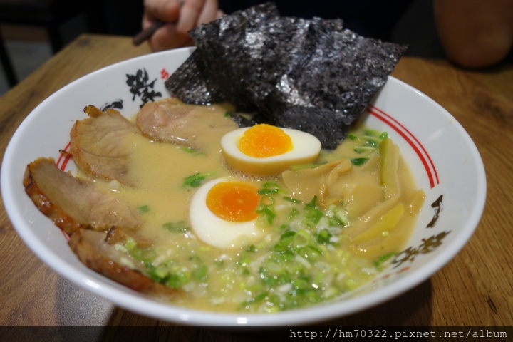 『桃園食記』-中壢慈惠三街 麵屋一擊いちげき