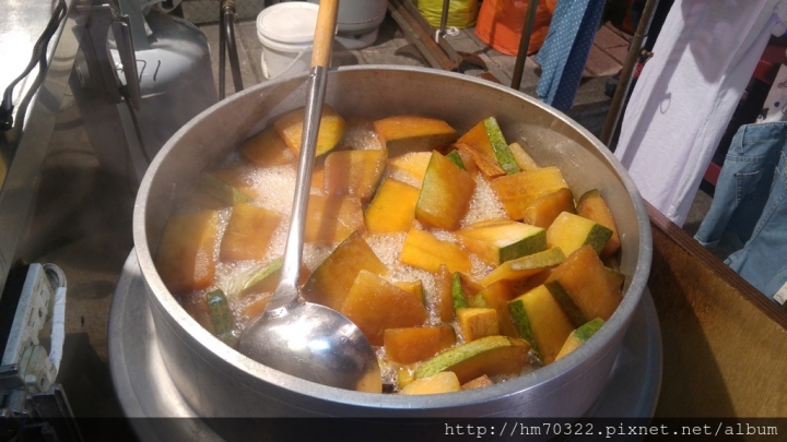 『桃園美食』-中壢夜市 蒜香雞+參拾兩冬瓜茶