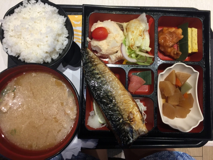 【食記】林口三井outlet。博多めんたいやまや食堂~大份量cp值高