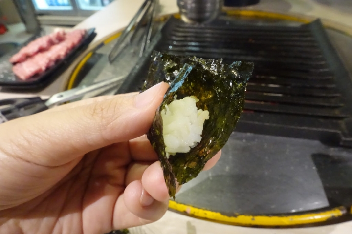 【食記】國父紀念館站/東區延吉街美食。燒桶子韓風立燒~專人烤肉超貼心