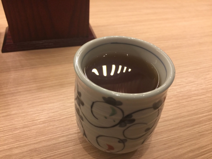 【食記】板橋大遠百。伊勢路-勝勢日式豬排~極黑黑豚里肌豬排好嫩好好吃喔