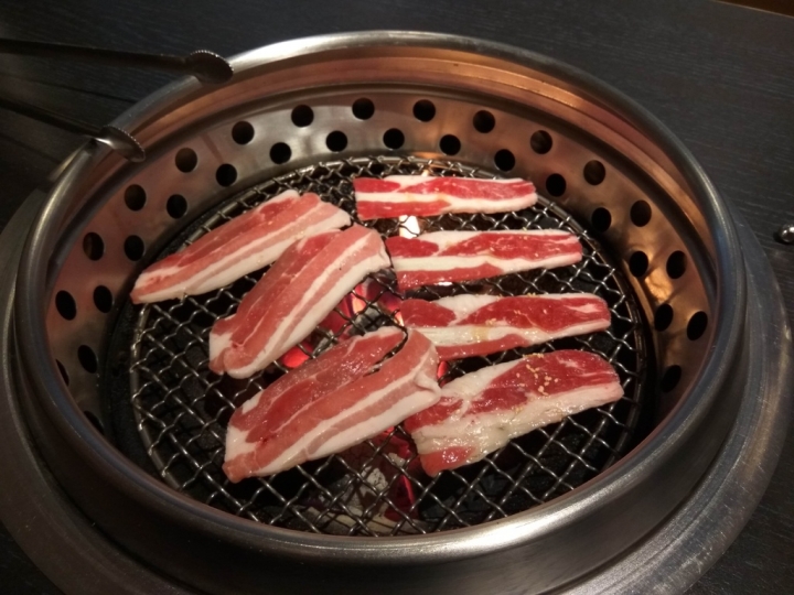 [烤肉]苗栗頭份貍來燒肉町食記~非吃到飽~套餐式~用餐氣氛佳~ 不想吃太撐來這吧!