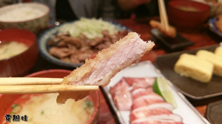 覺得蠻普通的【肥前屋】鰻魚飯、蛋捲、豬肉串