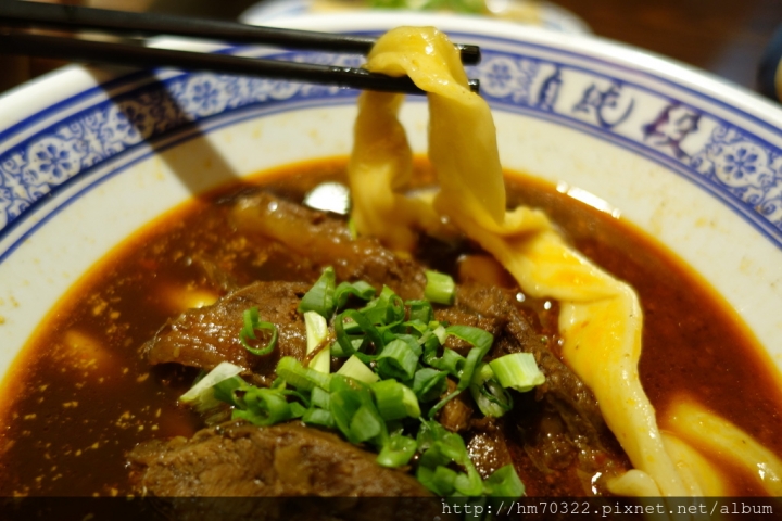 『新竹美食』-竹北嘉豐六路一段.段純貞牛肉麵