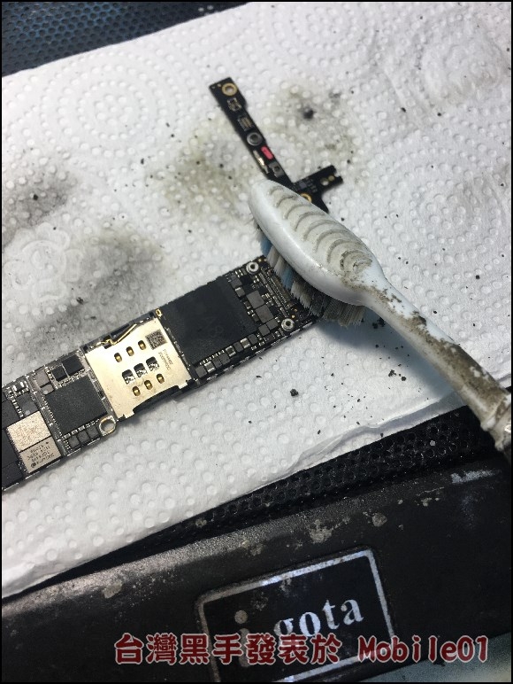 iPhone 6Plus 豪大雨特報《泡水機處理方式》※圖近百不喜勿入※