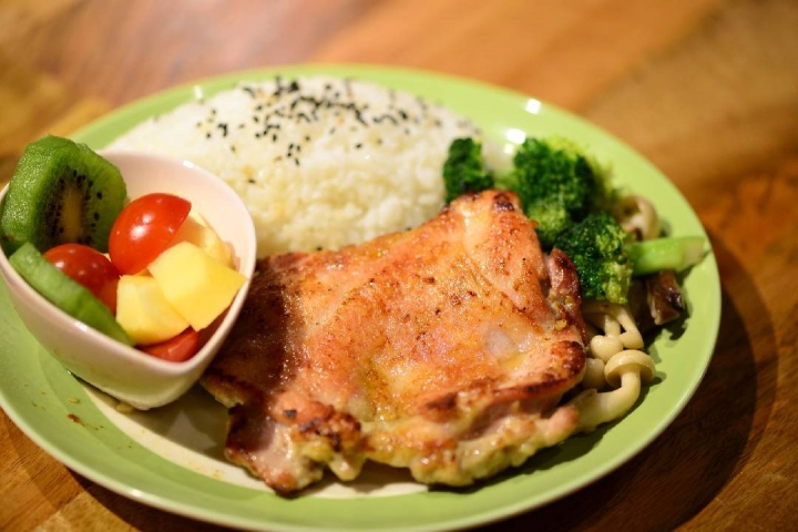 (食記)安坑區巷弄咖啡店野花村忠一