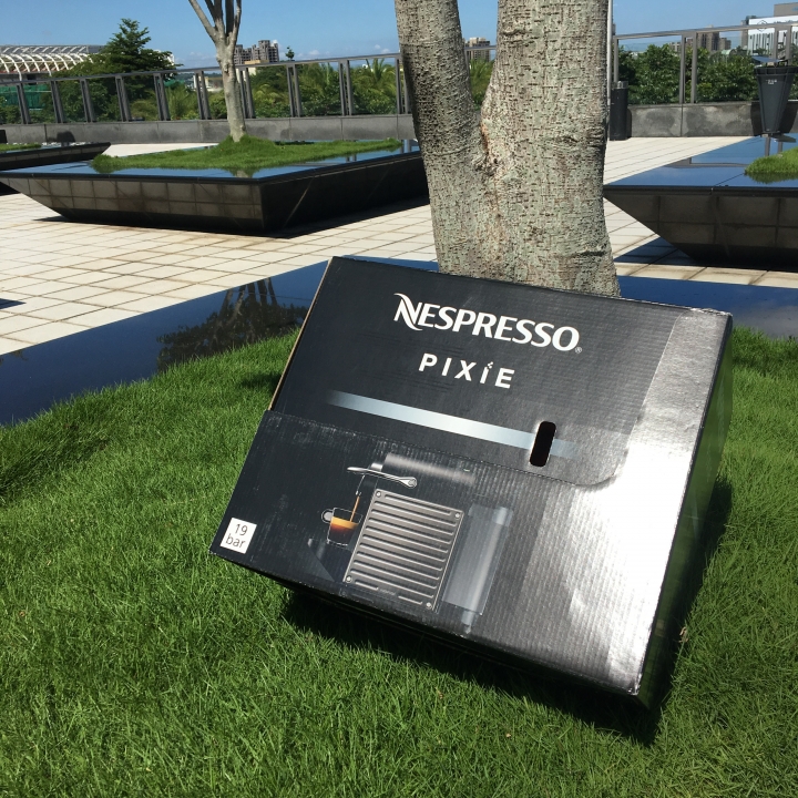 [開箱] Nespresso Lattissima Touch