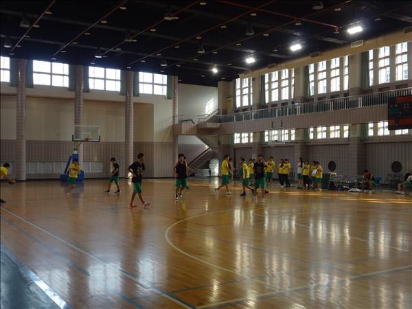 徵   百齡高中 每週日 下午1-3散隊  (另徵新隊友)