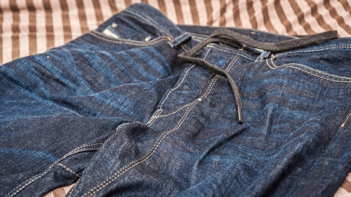 [分享] DIESEL JOGGJEANS TRUCKTER 原色大寬褲