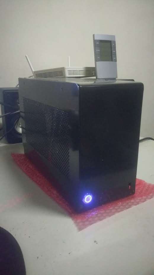 有人使用這個機殼嗎A4-SFX，目前看到最滿意的小鋼砲
